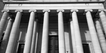 트럼프 대통령, 취업 비자 발급 제한 행정명령