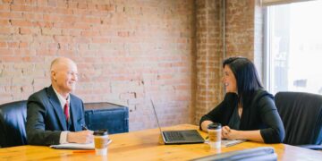 고용주 없이 사업체로도 영주권을 취득할 수 있는 EB-2국익면제 NIW