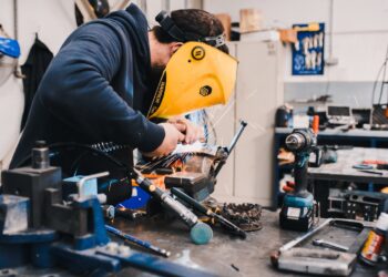 비숙련 취업이민의 브로커 상품에 속지 말아야