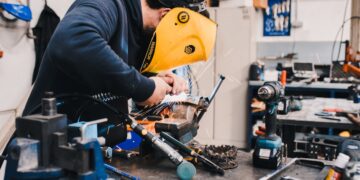 비숙련 취업이민의 브로커 상품에 속지 말아야