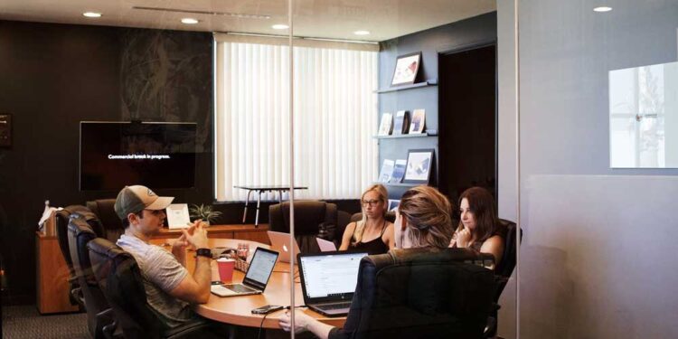 리차드 호프만 엘에이 교통사고 전문 변호사 – 1250만불 교통사고 보상금 최대 승소