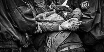 불법 체류자 체포시 보석금 신청해야