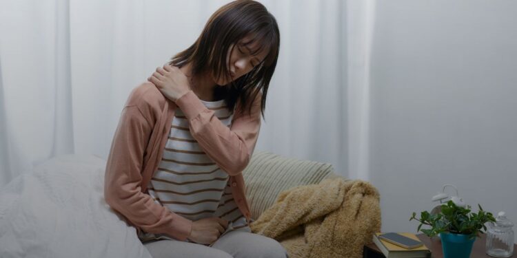 교통사고 직후에는 괜찮다가 나중에 통증이 찾아오는 이유
