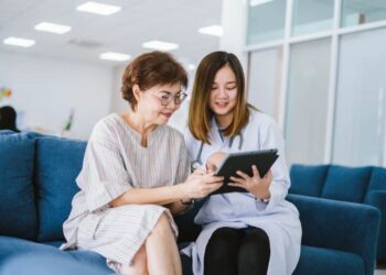 메디케어 어드밴티지와 메디갭, 무엇이 더 유리할까?